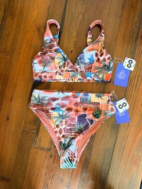 ☀️ Stunning NWT LILJA the Label “Souvenir” Bikini Set - Med Top, Lg Bottom